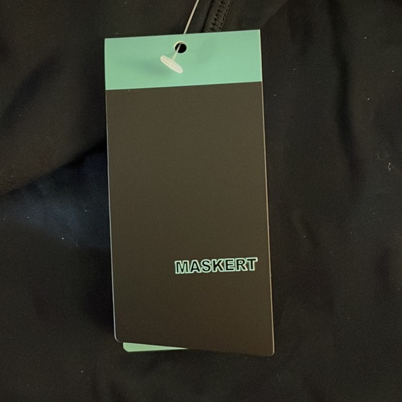 NWT MASKERT athletic leggings - Picture 6 of 6